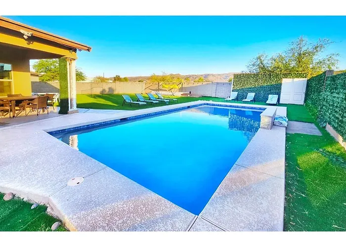 Luxe Desert Oasis, Pool, Hidden Speakeasy Room! * Phoenix